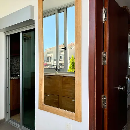 ヴィラ Con Vista Al Mar Y Piscina Privada アデヘ