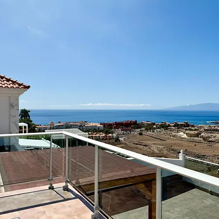Con Vista Al Mar Y Piscina Privada Willa *