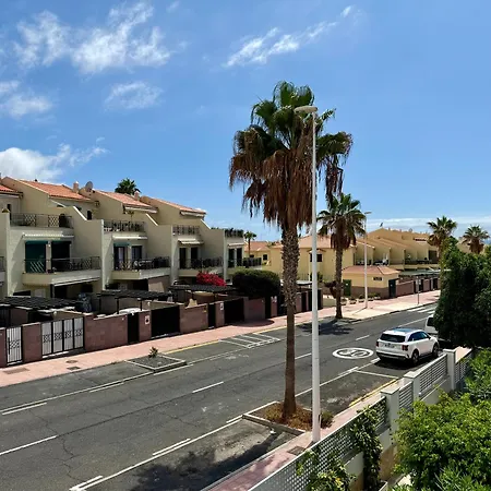 Con Vista Al Mar Y Piscina Privada