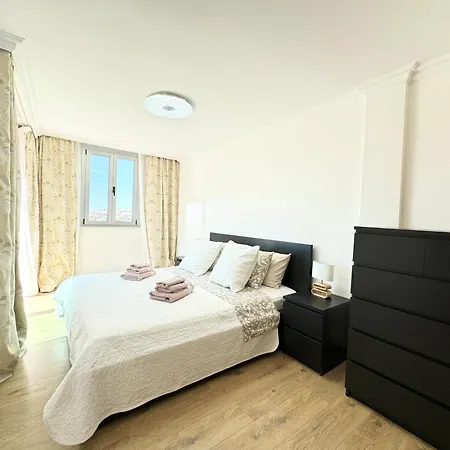 Con Vista Al Mar Y Piscina Privada