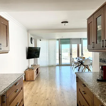 فيلة Con Vista Al Mar Y Piscina Privada أذيخي