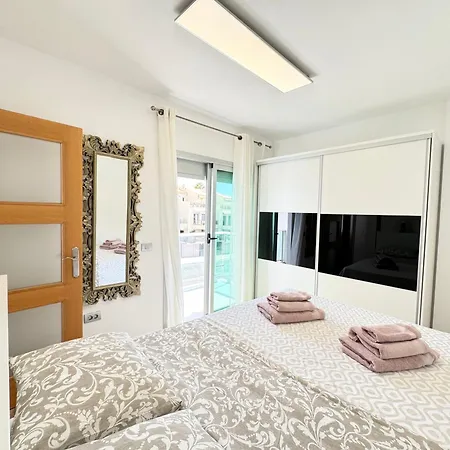 Con Vista Al Mar Y Piscina Privada فيلة