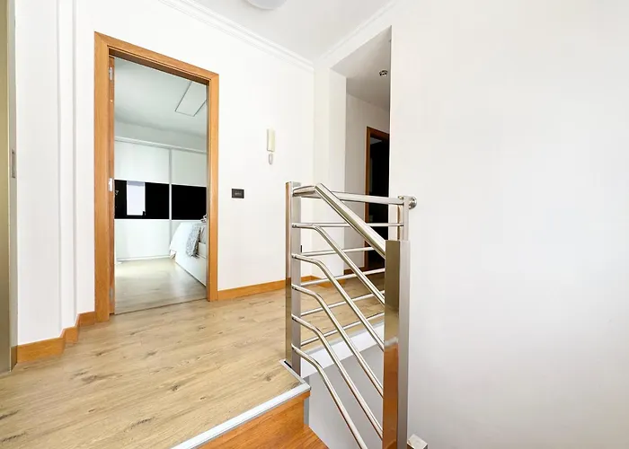 Con Vista Al Mar Y Piscina Privada אדחה