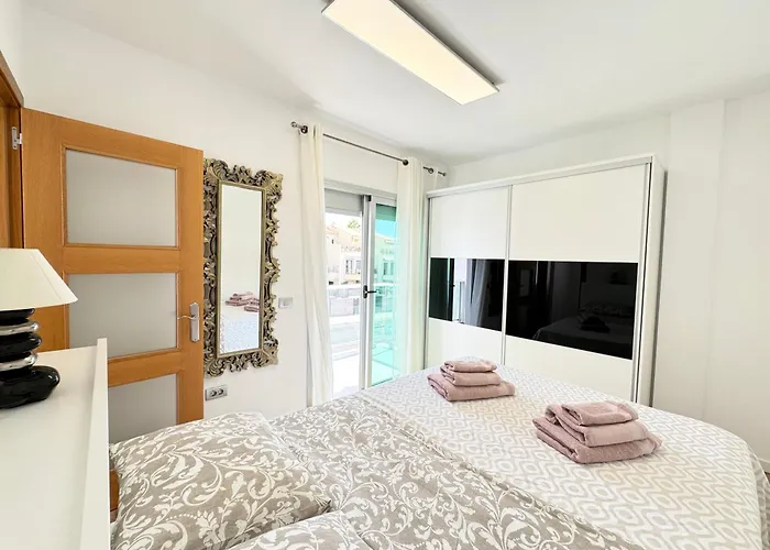 Con Vista Al Mar Y Piscina Privada וילה