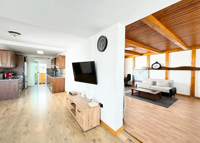 Con Vista Al Mar Y Piscina Privada וילה