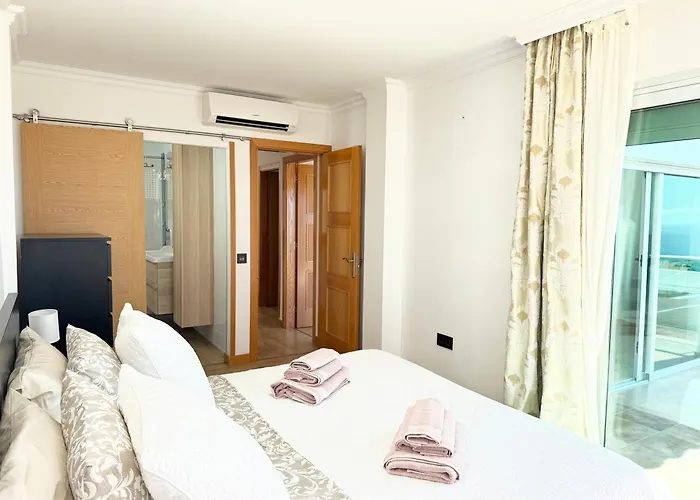 Con Vista Al Mar Y Piscina Privada וילה *