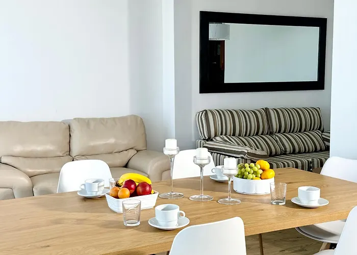 Con Vista Al Mar Y Piscina Privada אדחה