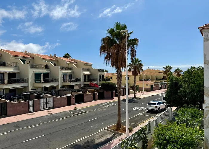 Con Vista Al Mar Y Piscina Privada